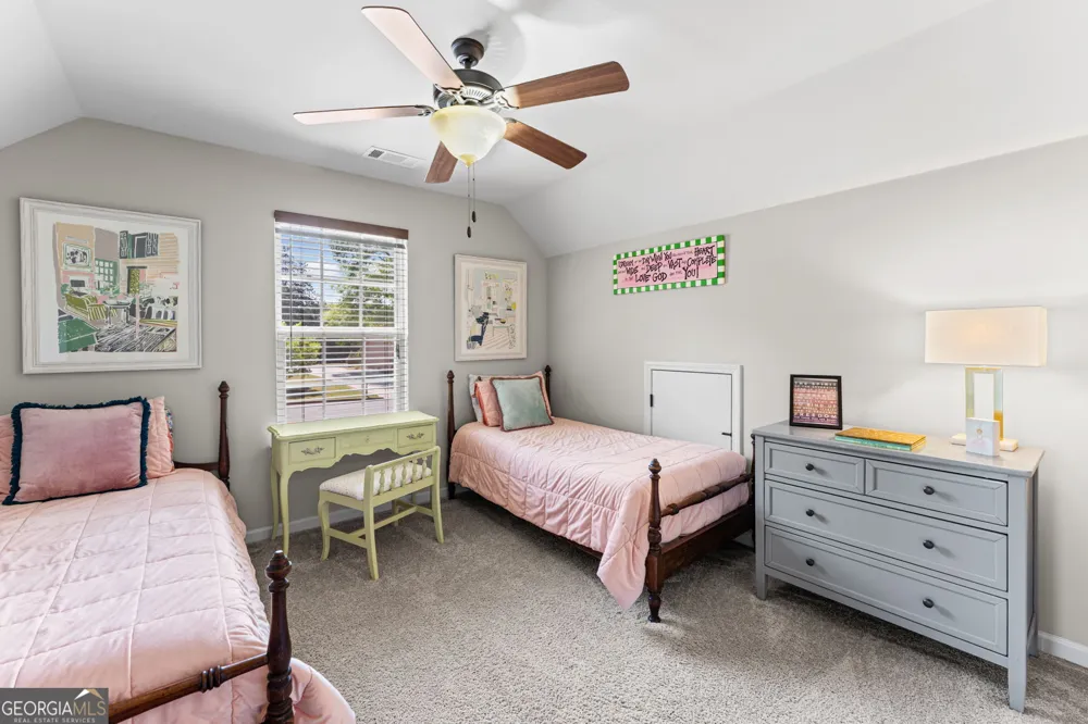 15 Austin Storey CIR Newnan, GA 30263