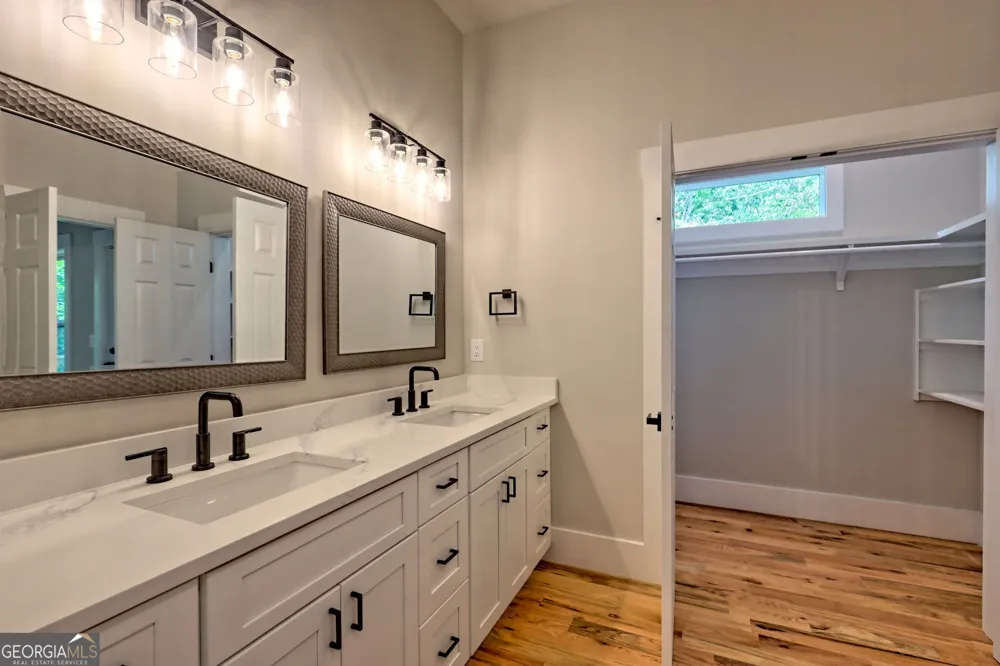 341 Abby LN Clayton, GA 30525