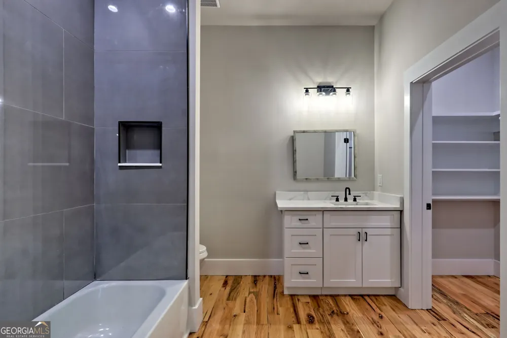 341 Abby LN Clayton, GA 30525