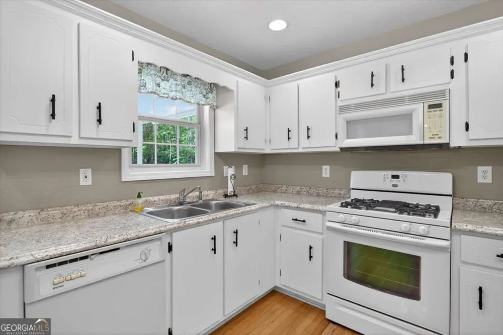 402 Deer RUN Jasper, GA 30143