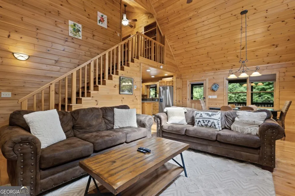 220 Solar DR Blue Ridge, GA 30513