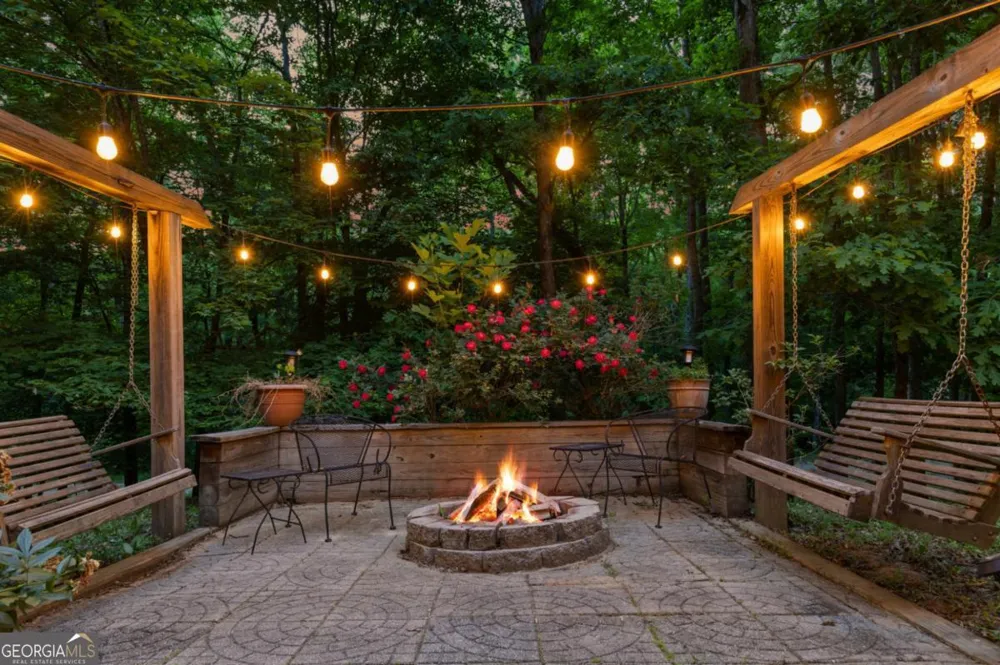 220 Solar DR Blue Ridge, GA 30513