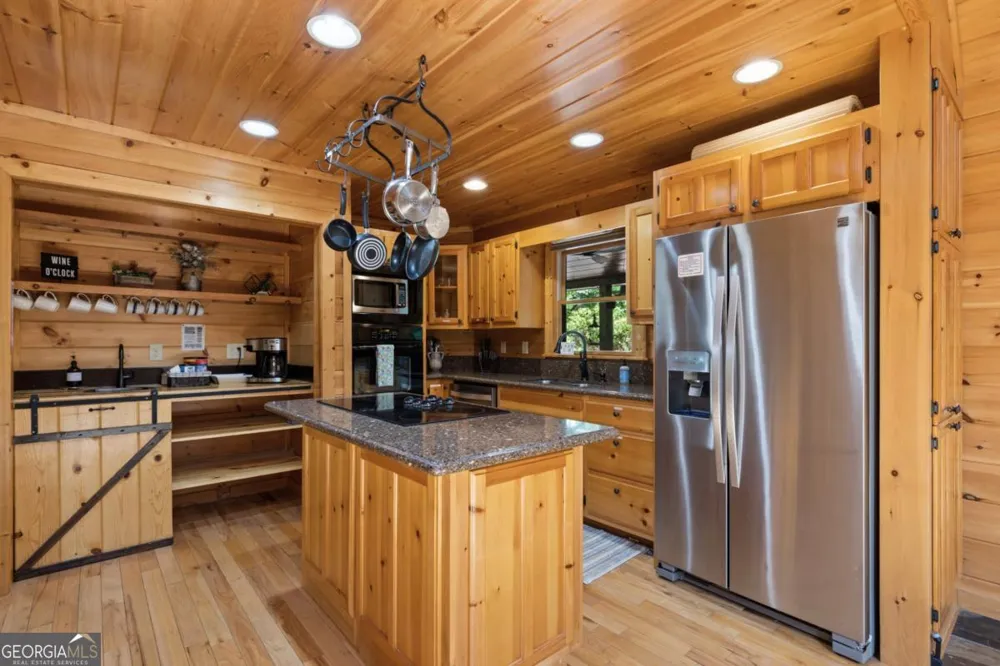 220 Solar DR Blue Ridge, GA 30513
