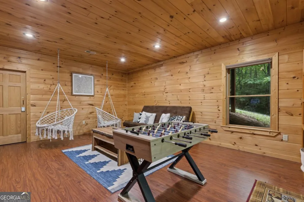 220 Solar DR Blue Ridge, GA 30513