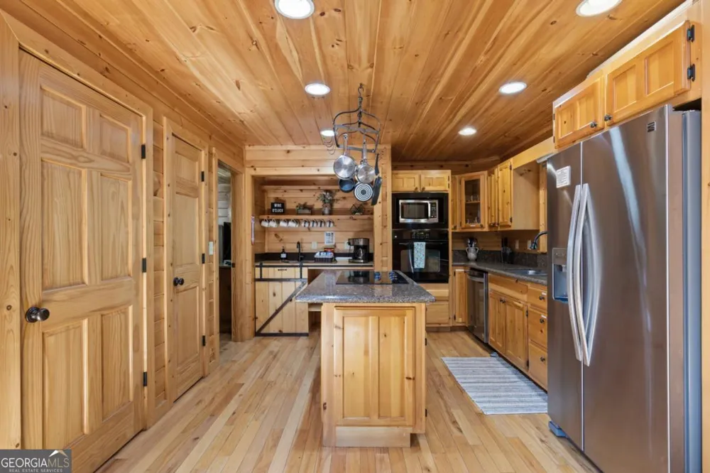 220 Solar DR Blue Ridge, GA 30513