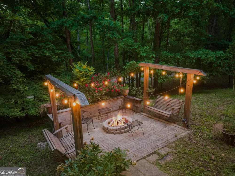 220 Solar DR Blue Ridge, GA 30513