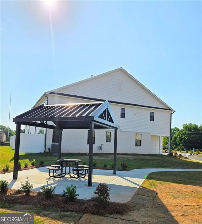 1271 Farmers LOOP Austell, GA 30106