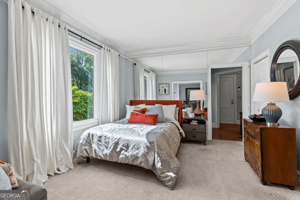 6021 Neely Farm DR Peachtree Corners, GA 30092