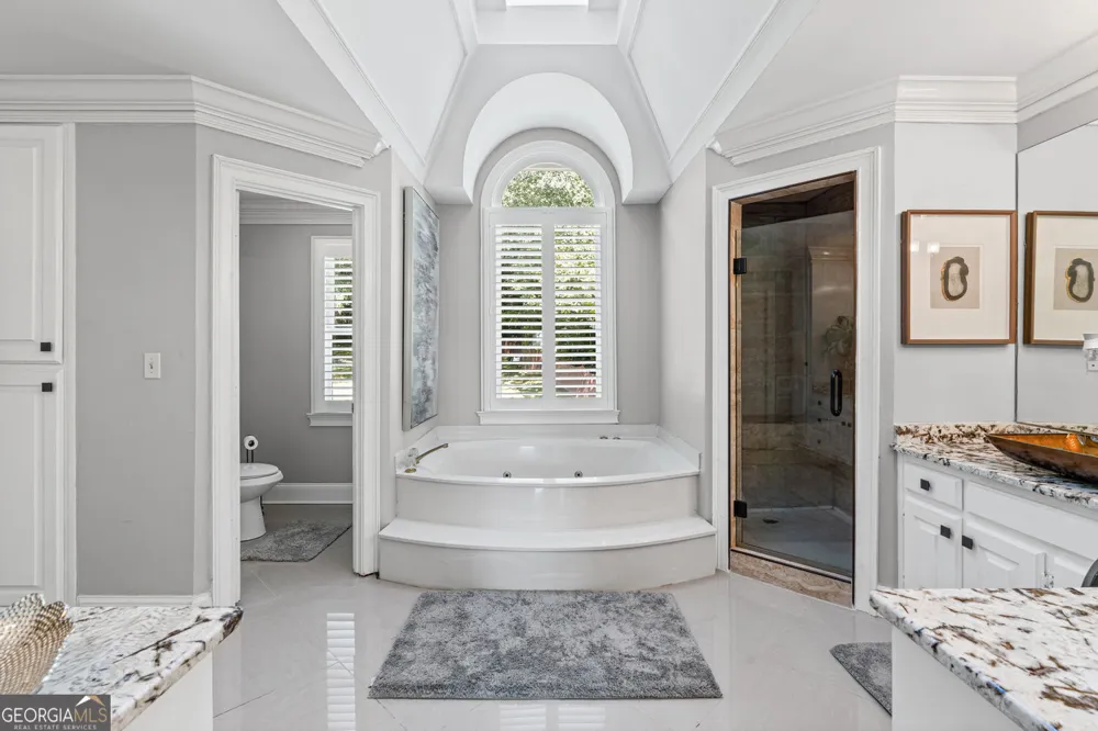 6021 Neely Farm DR Peachtree Corners, GA 30092