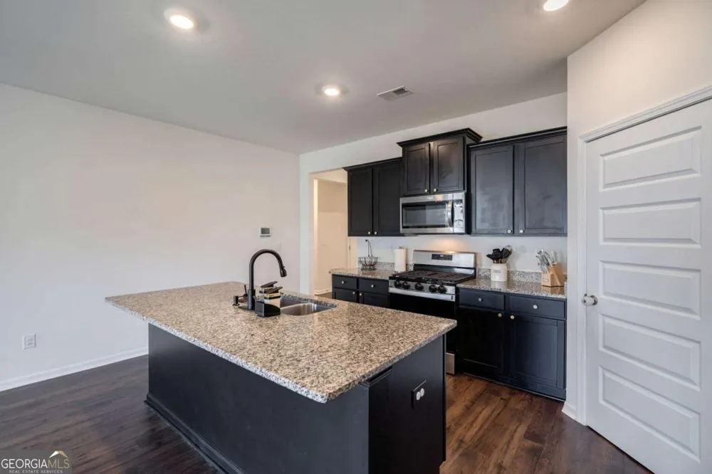 117 Condor CT Statham, GA 30666