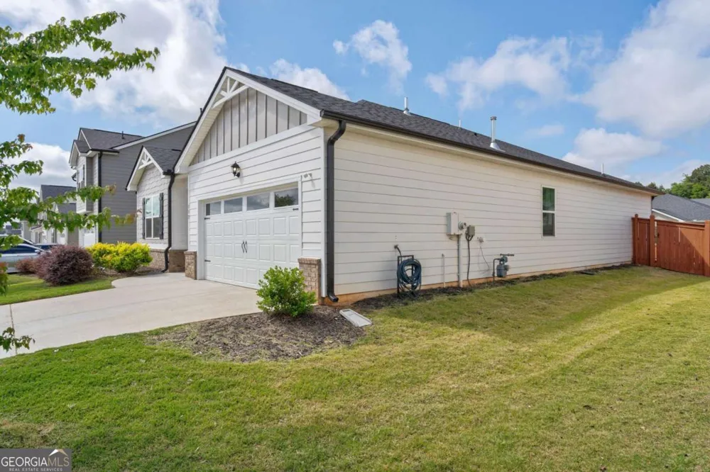 117 Condor CT Statham, GA 30666