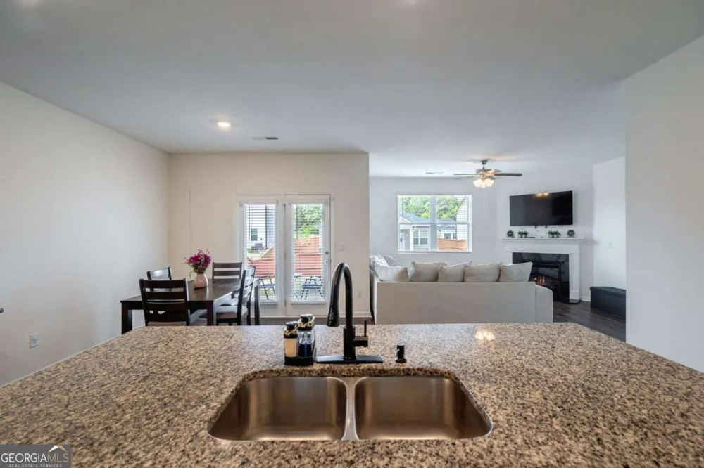 117 Condor CT Statham, GA 30666