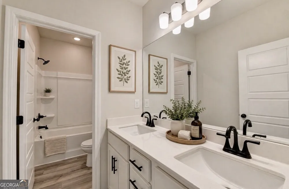 1854 Westfall LNDG Auburn, GA 30011