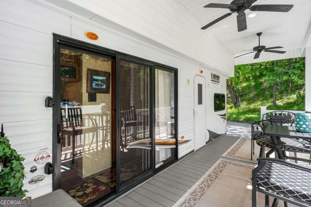 4179 Riverbank RUN Hiawassee, GA 30546