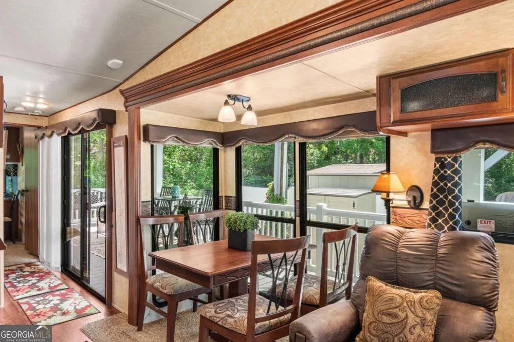 4179 Riverbank RUN Hiawassee, GA 30546