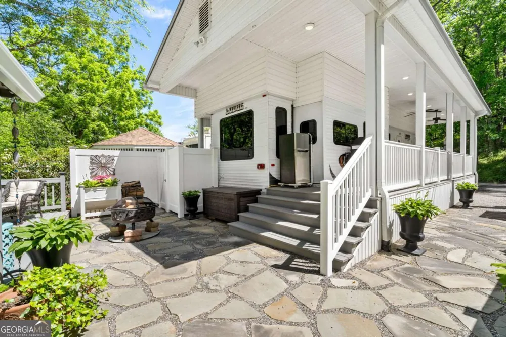 4179 Riverbank RUN Hiawassee, GA 30546