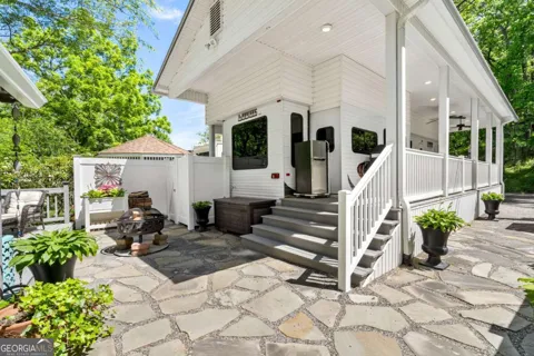 4179 Riverbank RUN