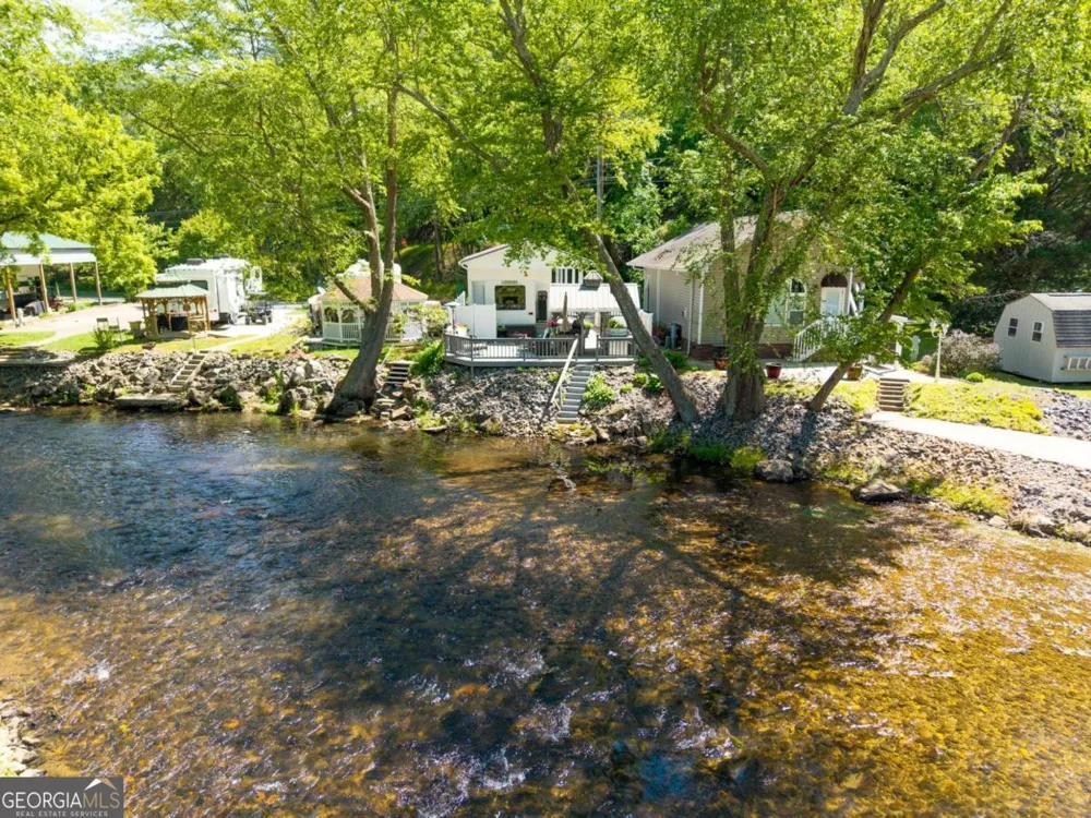 4179 Riverbank RUN Hiawassee, GA 30546