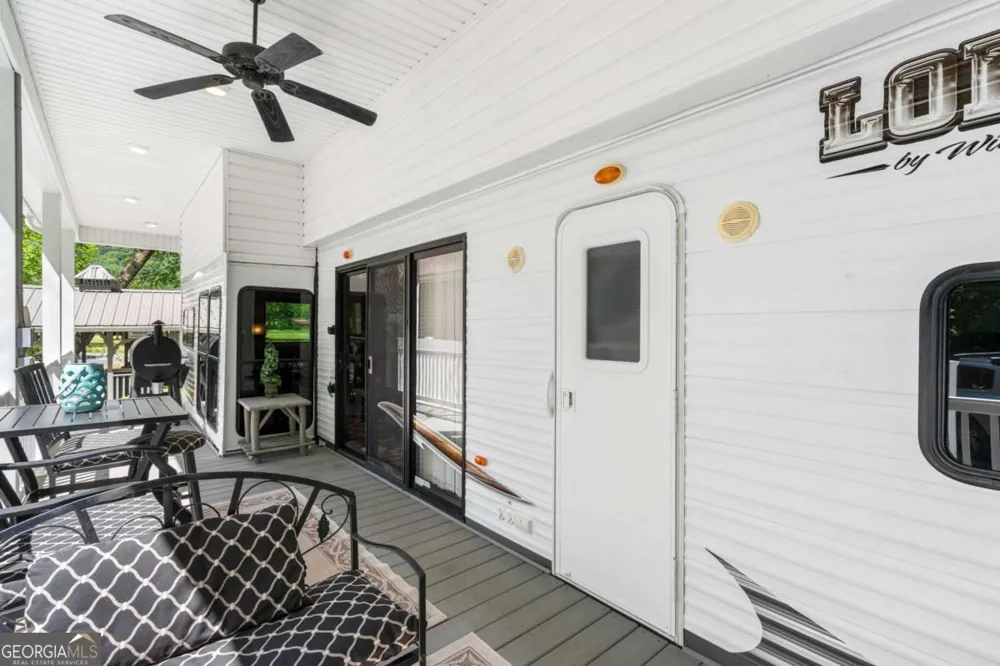 4179 Riverbank RUN Hiawassee, GA 30546