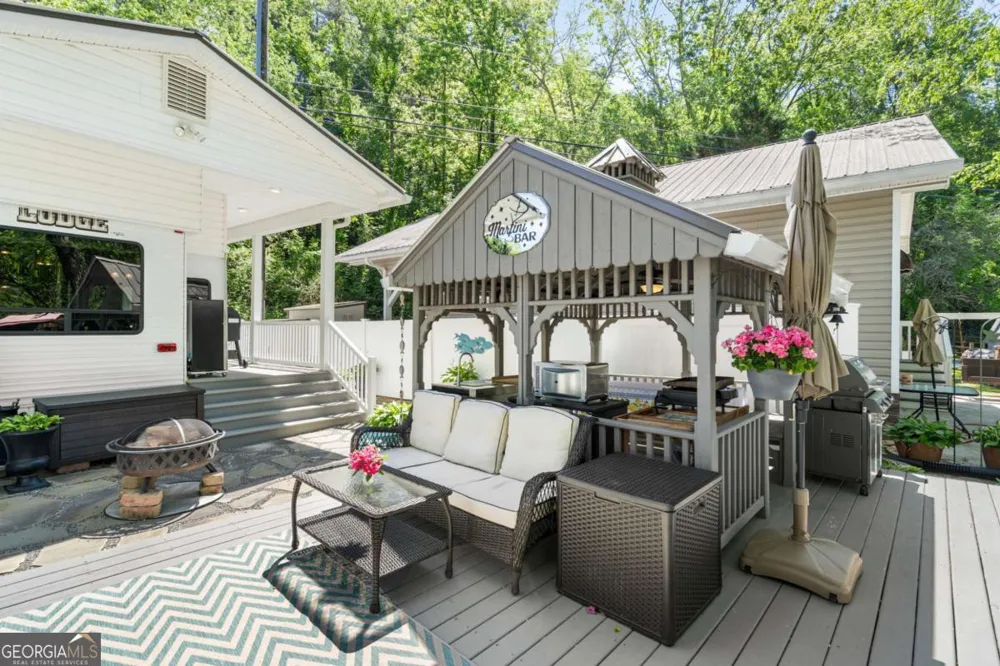 4179 Riverbank RUN Hiawassee, GA 30546