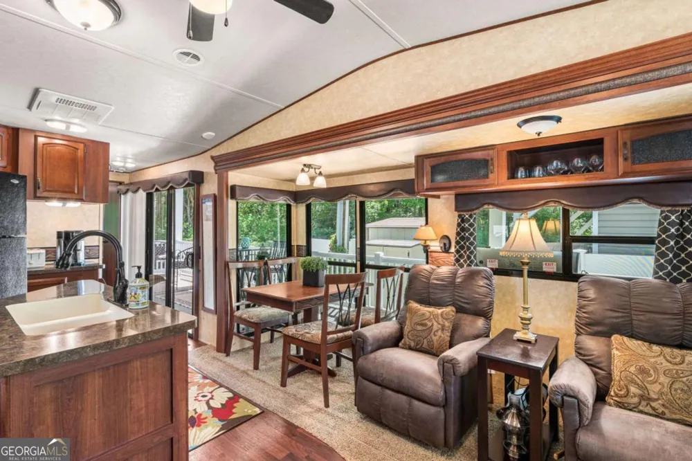 4179 Riverbank RUN Hiawassee, GA 30546