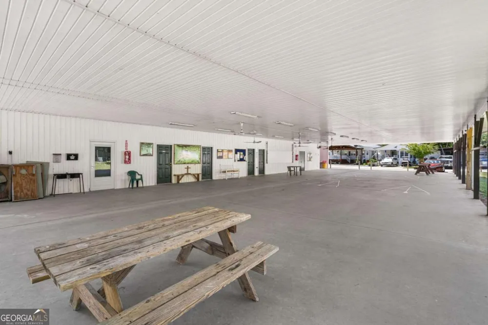 4179 Riverbank RUN Hiawassee, GA 30546
