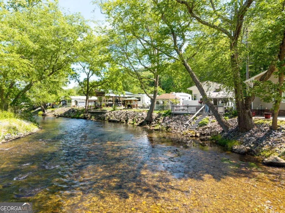 4179 Riverbank RUN Hiawassee, GA 30546