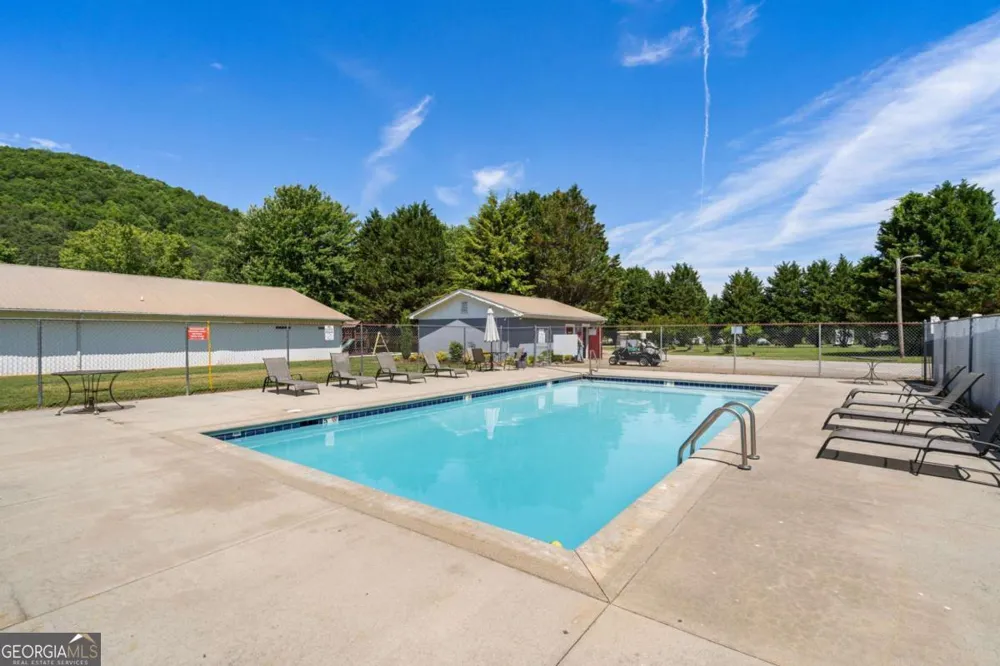 4179 Riverbank RUN Hiawassee, GA 30546