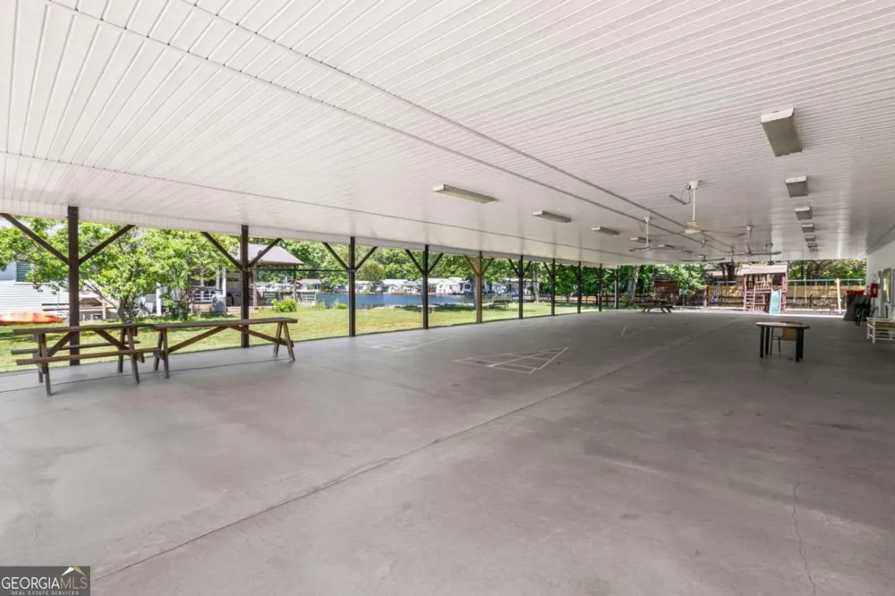 4179 Riverbank RUN Hiawassee, GA 30546