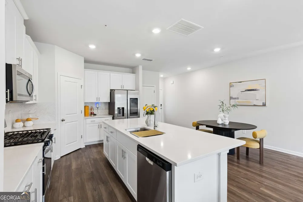 6208 Ocmulgee River LN SE Smyrna, GA 30126