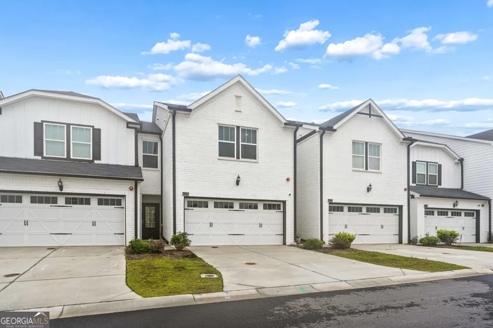 6208 Ocmulgee River LN SE Smyrna, GA 30126