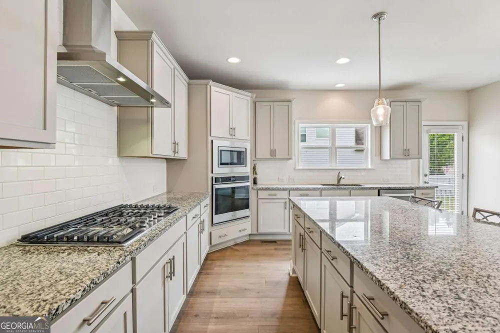 129 Edinburgh DR Canton, GA 30115