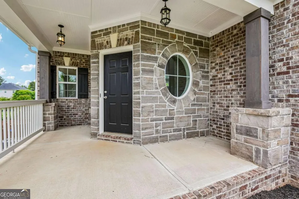 129 Edinburgh DR Canton, GA 30115