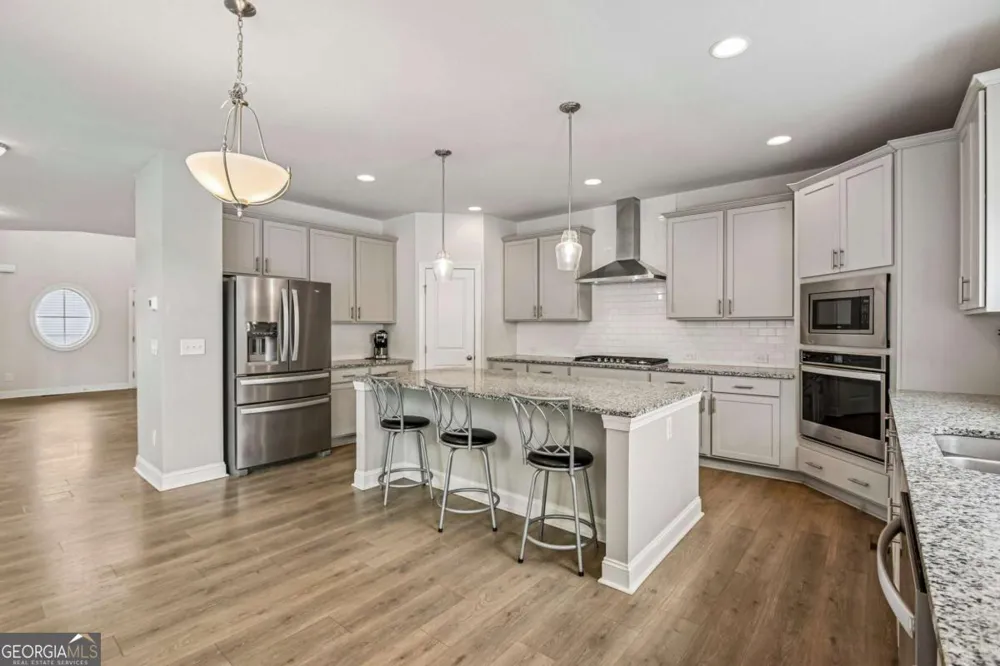 129 Edinburgh DR Canton, GA 30115