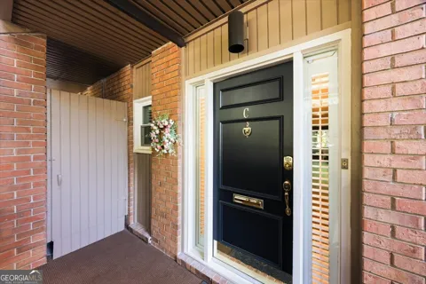4909 Rivoli DR