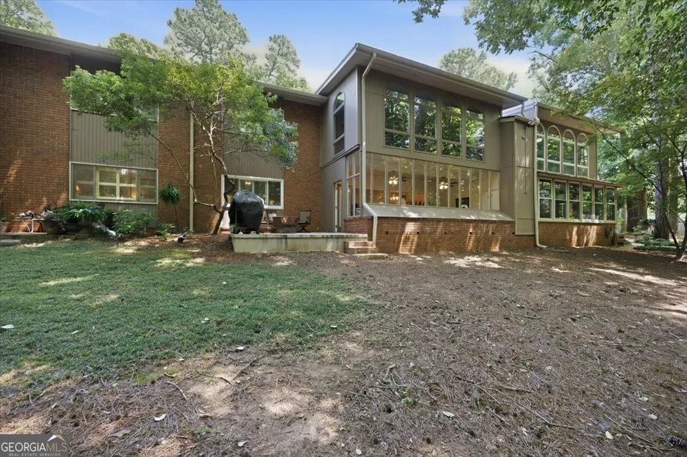 4909 Rivoli DR Macon, GA 31210