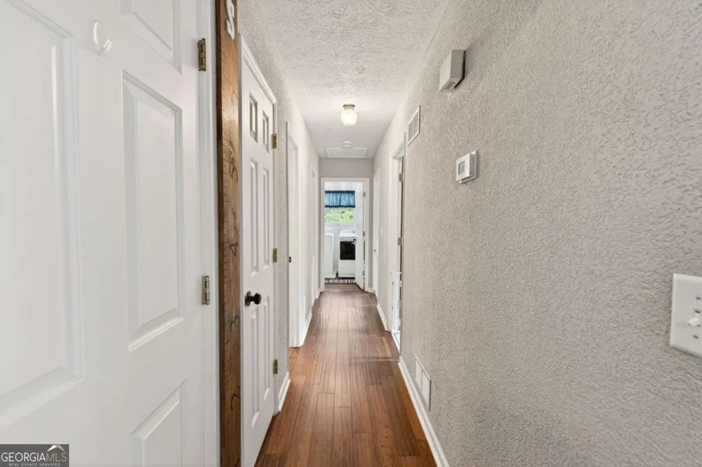 1526 Hickory DR SW Lilburn, GA 30047