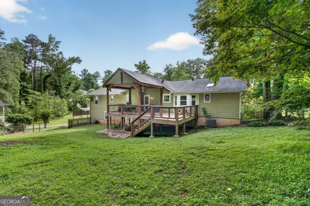 1526 Hickory DR SW Lilburn, GA 30047