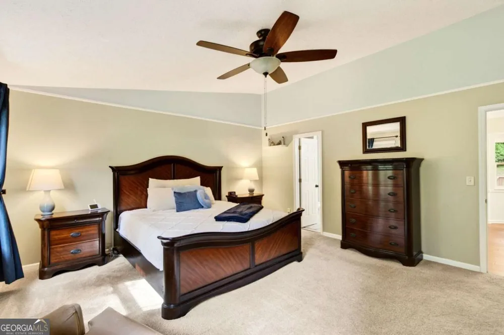 1526 Hickory DR SW Lilburn, GA 30047