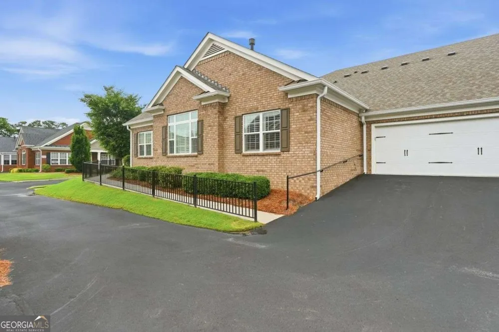 3328 Tree Ridge CT Buford, GA 30519