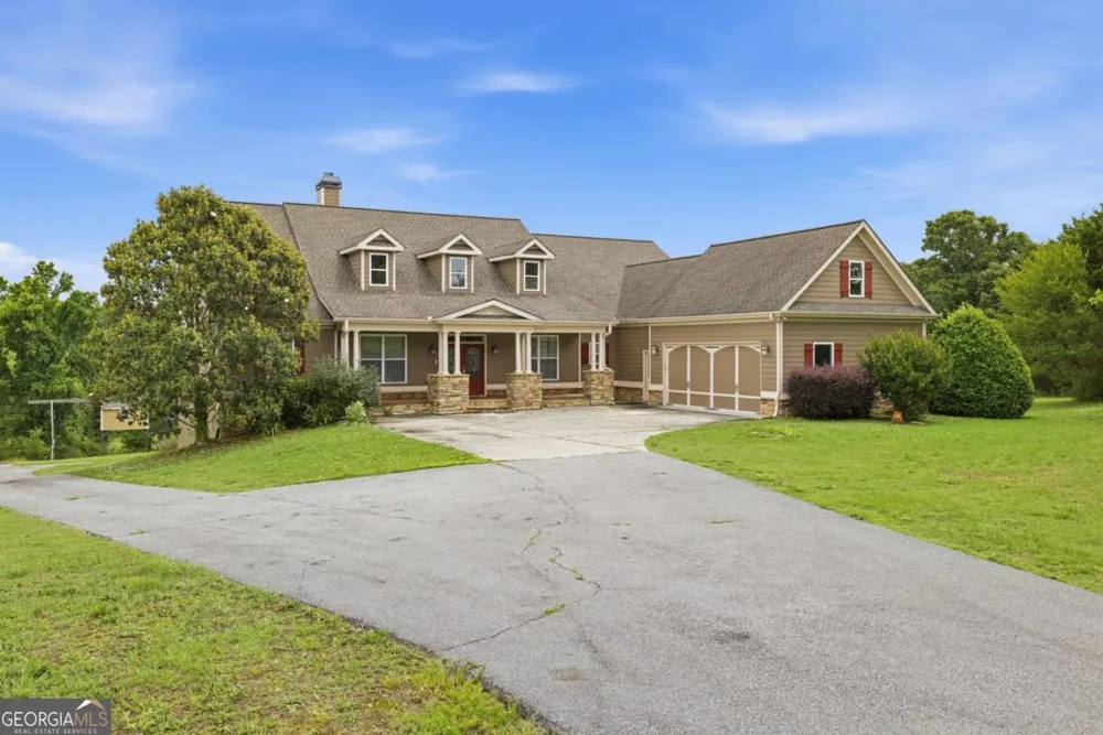 1173 Dee Kennedy RD Auburn, GA 30011
