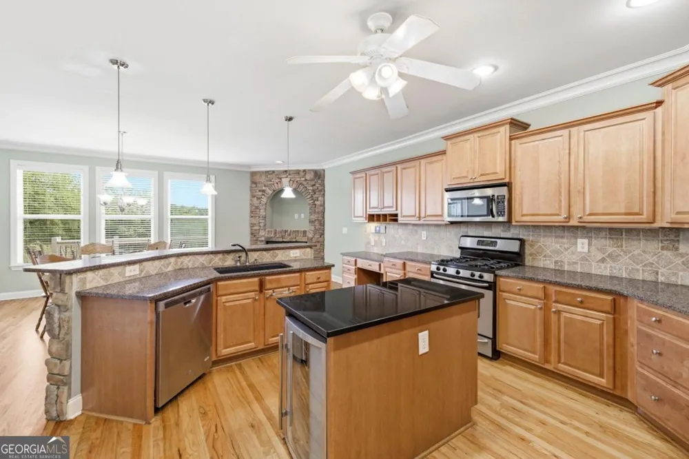 1173 Dee Kennedy RD Auburn, GA 30011