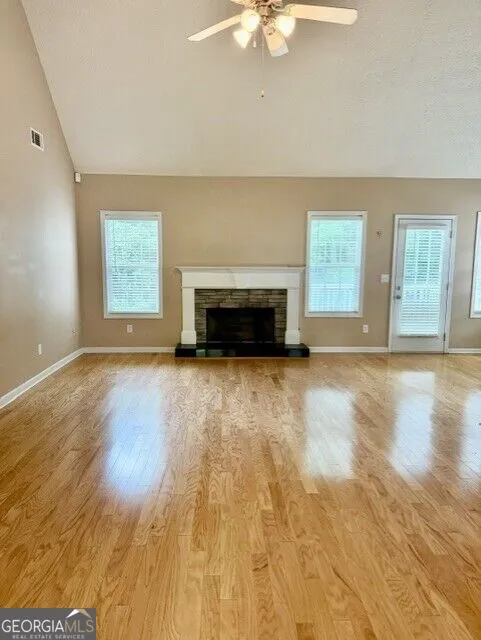 4 Hillstone WAY Cartersville, GA 30121