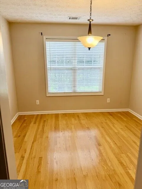 4 Hillstone WAY Cartersville, GA 30121
