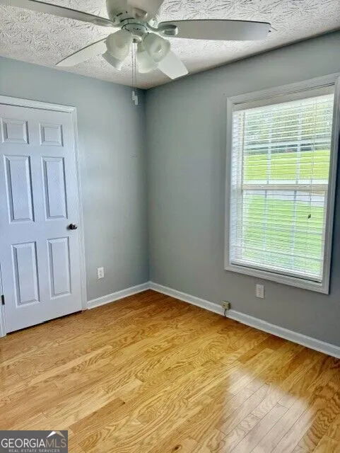 4 Hillstone WAY Cartersville, GA 30121