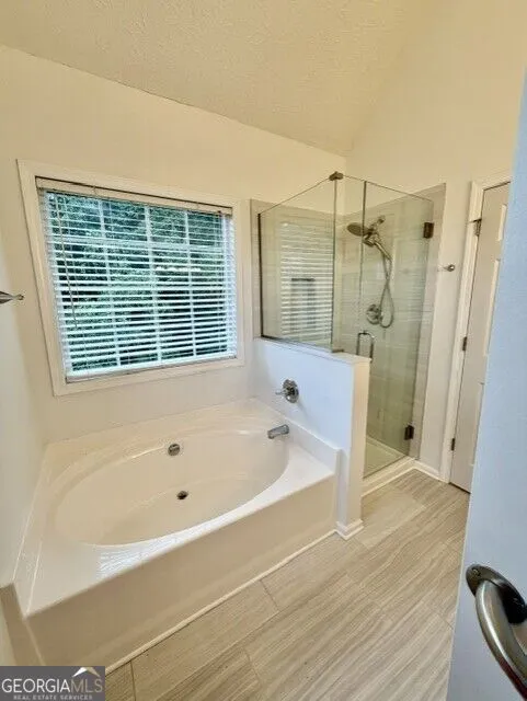 4 Hillstone WAY Cartersville, GA 30121