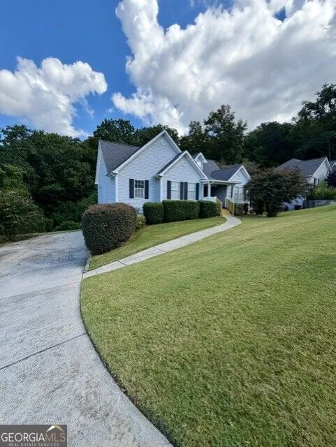 4 Hillstone WAY Cartersville, GA 30121