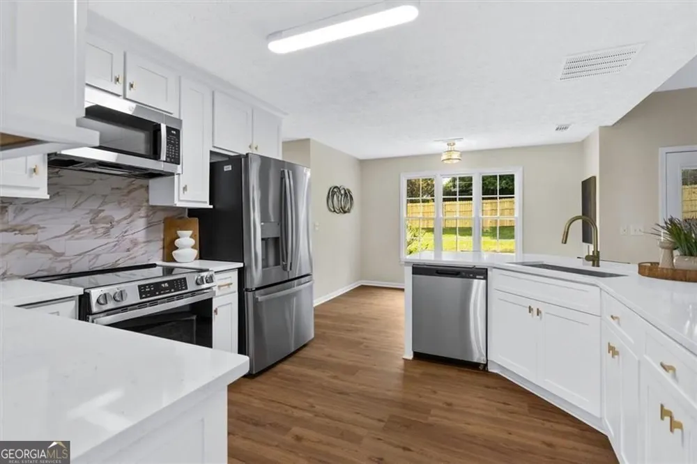 2100 Southern Walk TER Dacula, GA 30019