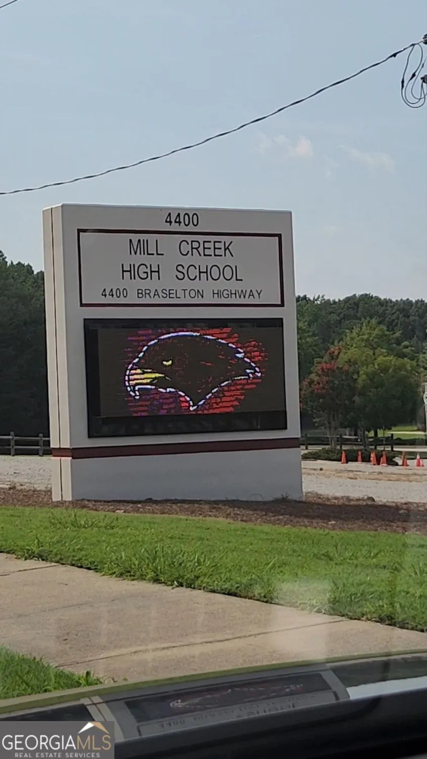 2100 Southern Walk TER Dacula, GA 30019