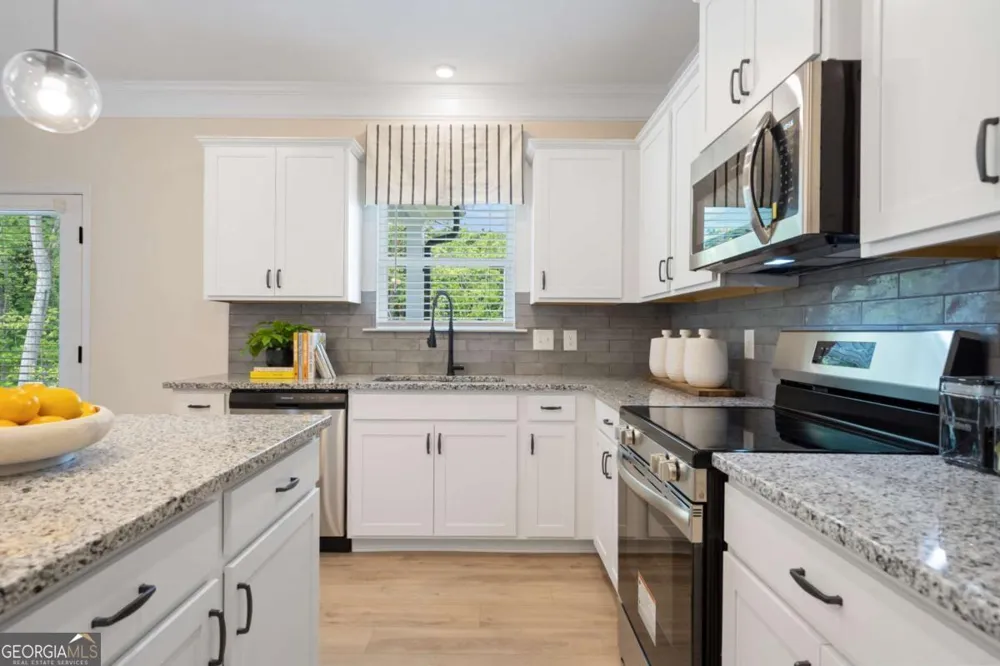 213 Antiquity CIR Perry, GA 31069
